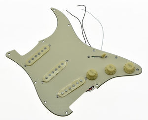 Pickguards Strat Précablés AlNiCo